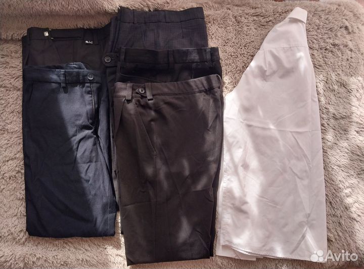 Пакетом школьная одежда