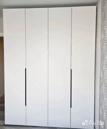 Шкаф распашной на заказ