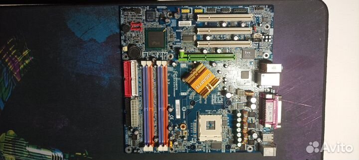 Материнская плата gigabyte