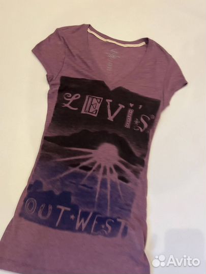 Футболка Levi’s S новая женская оригинал