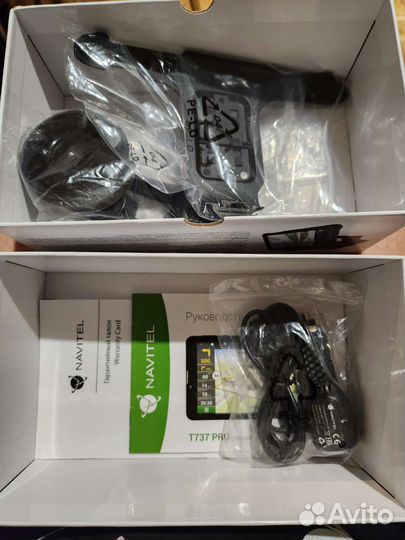 Планшетный GPS навигатор navitel T737 PRO