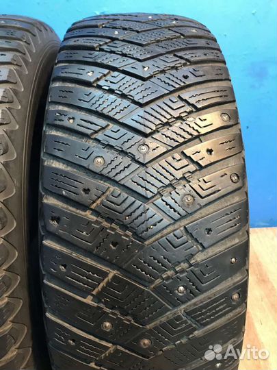 Goodyear Ultragrip Ice Arctic 245/65 R17