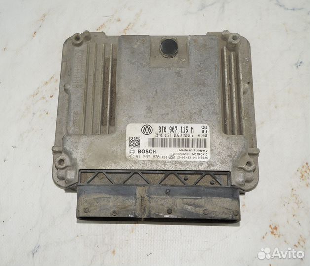 Блок упр двигателем 3T0907115M Skoda Superb 2012