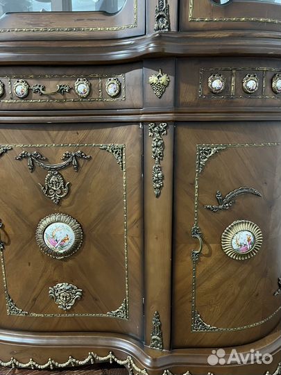 Антикварный буфет