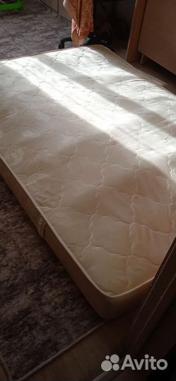 Матрас 140х200 бу