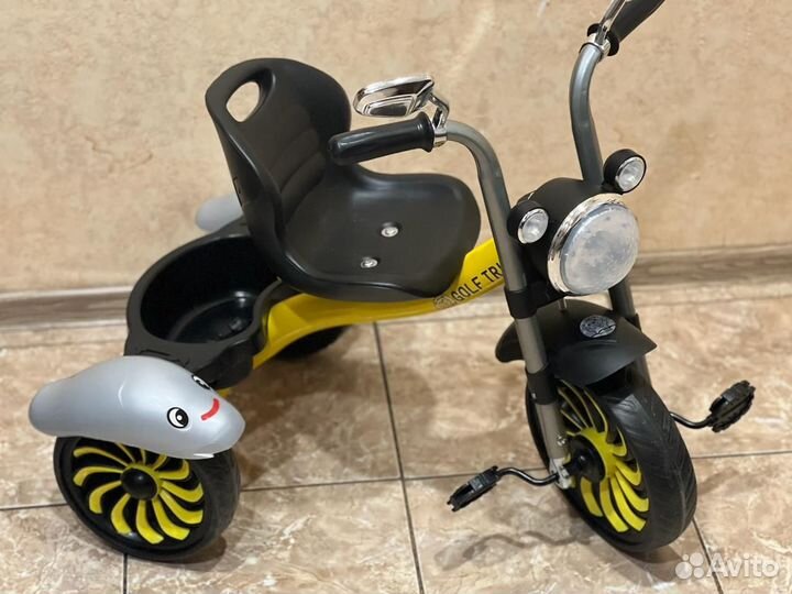 Детский трехколесный велосипед