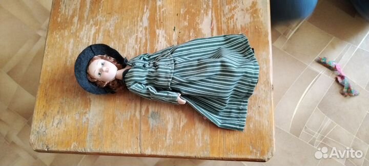 Кукла фарфоровая для коллекций