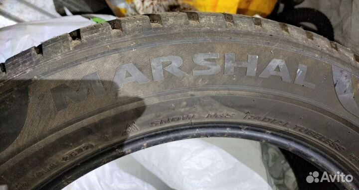 Marshal WinterCraft SUV Ice WS31 225/60 R18 104T
