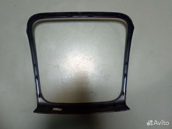 1205659X накладка на центральную консоль