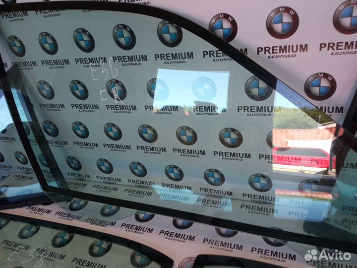 BMW 7 E38 Двойное стекло правое переднее