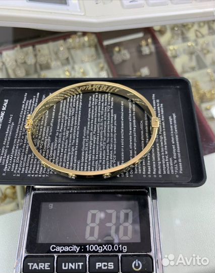 Золотой браслет cartier 585