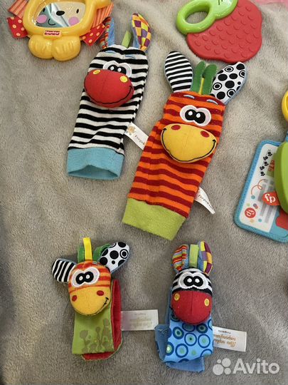 Игрушки для малышей пакетом