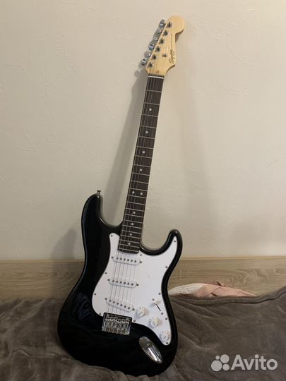 Электрогитара с комбоусилителем