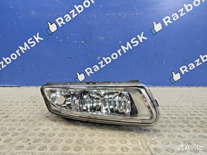 Фара противотуманная передняя правая Volkswagen