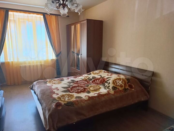 1-к. квартира, 42 м², 2/10 эт.