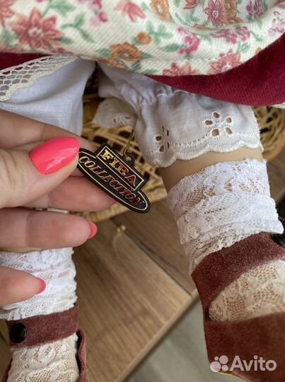 Виниловая кукла Fiba