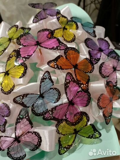 Светящийся букет из бабочек