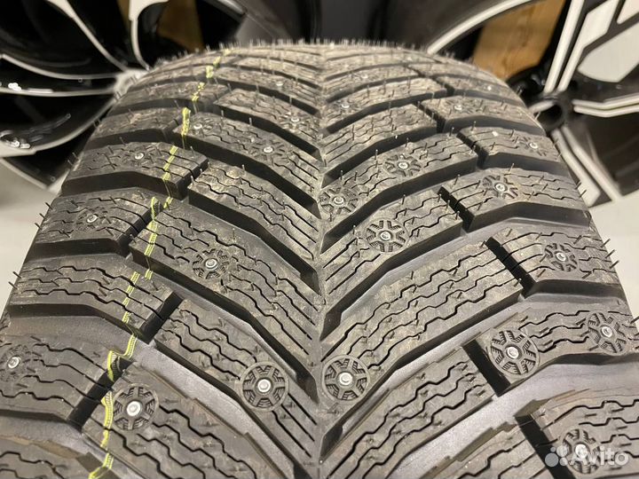 Michelin X-Ice North 4 SUV 275/45 R22 112T