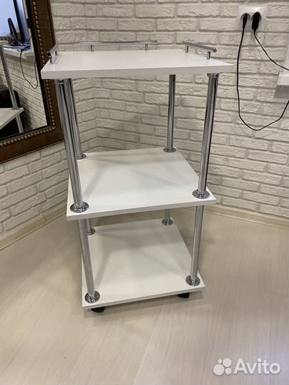 Этажерка на колёсиках