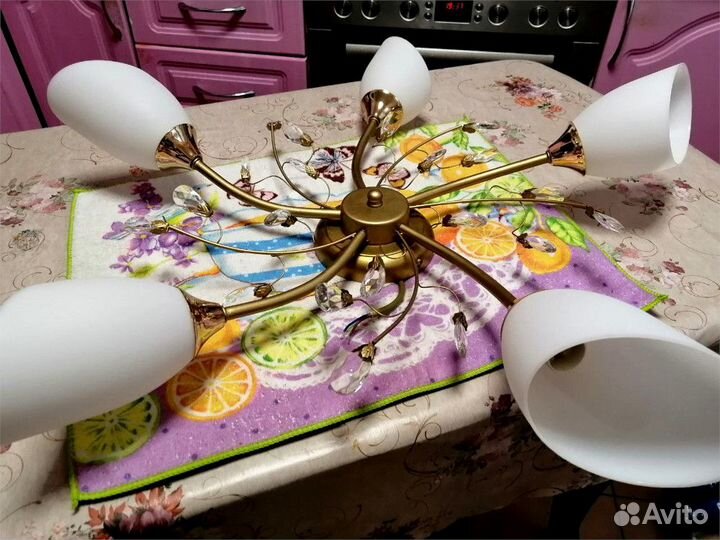 Потолочная люстра на 5 рожков