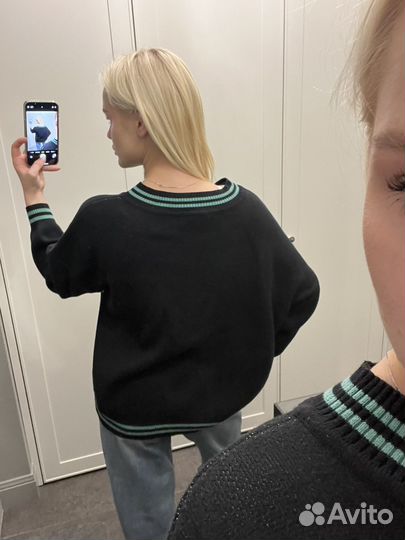 Свитер женский