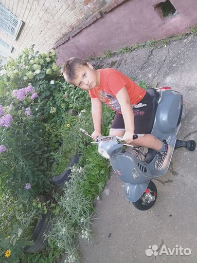 Детский скутер