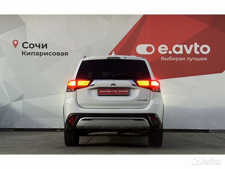 Mitsubishi Outlander 2.0 CVT, 2019, 133 000 км