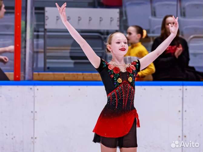 Платье для выступлений фигурное катание