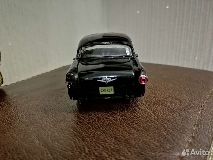 Модель автомобиля Ford fairlane (Deagostini)