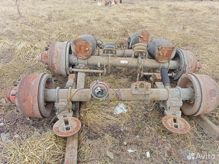 Ось для полуприцепа