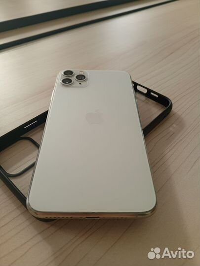 iPhone 11 Pro Max, 64 ГБ