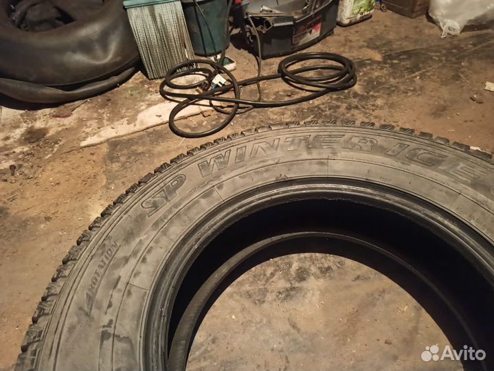 Dunlop SP Winter Ice 01 265/65 R17
