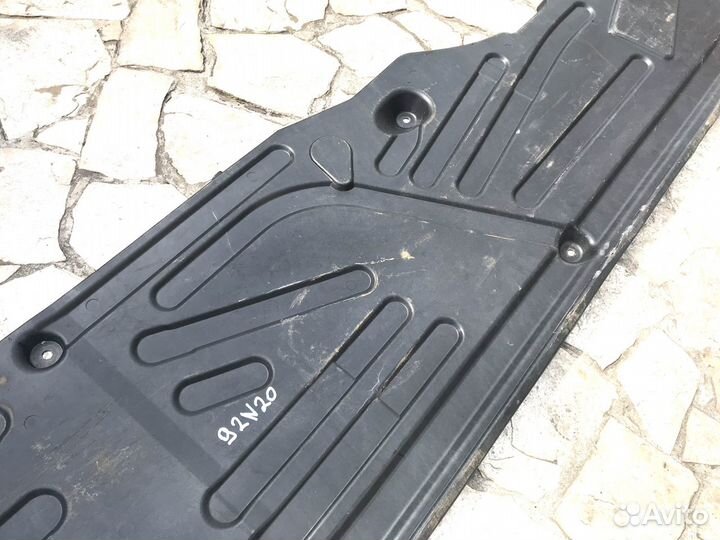 Защита передняя левая Mercedes C W203