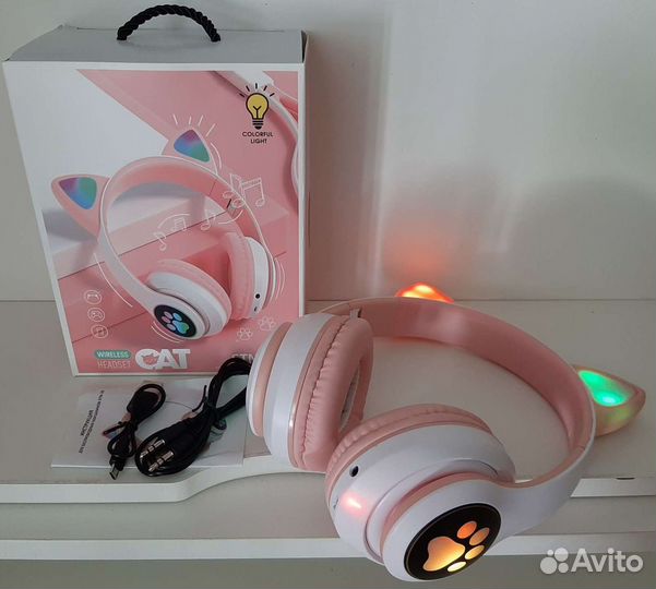 Беспроводные наушники светящиеся с ушками новые