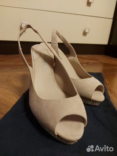 Босоножки женские 39 размер со стразами