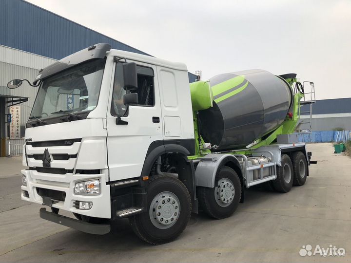 Водитель автобетоносмесителя