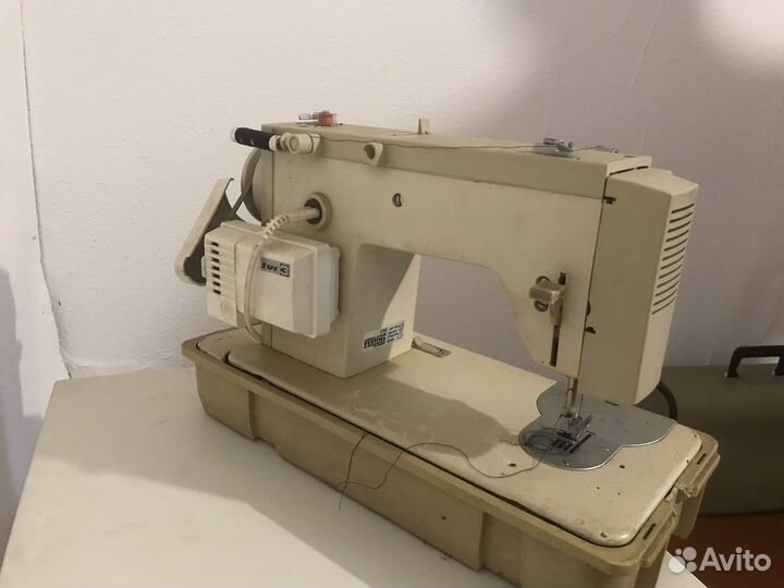 Швейная машина Veritas