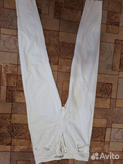 Джинсы женские