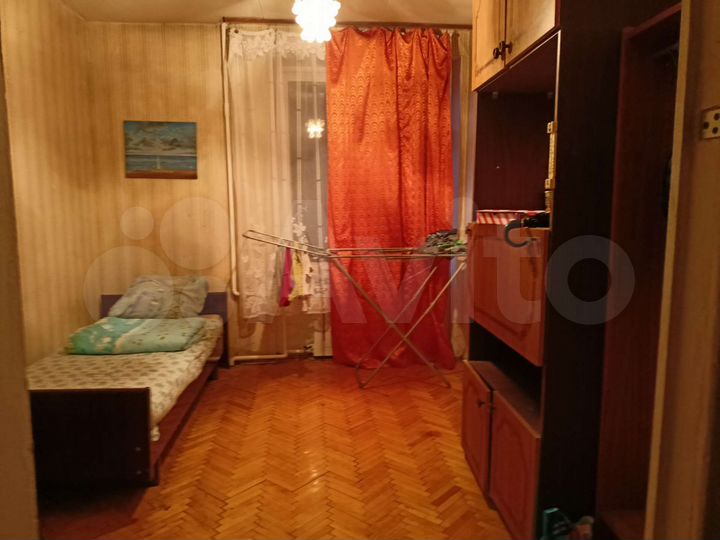 Комната 13 м² в 2-к., 2/12 эт.