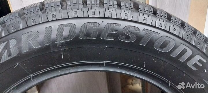 Bridgestone Blizzak Spike-02 185/65 R15 88T