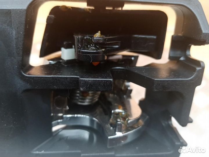 Ручка двери внутренняя левая Toyota Camry