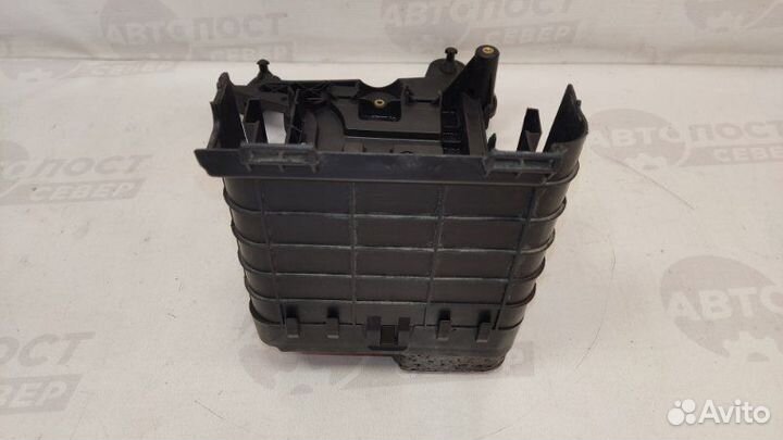 Крепление акб (подставка) Audi A3 8PA BZB 2008