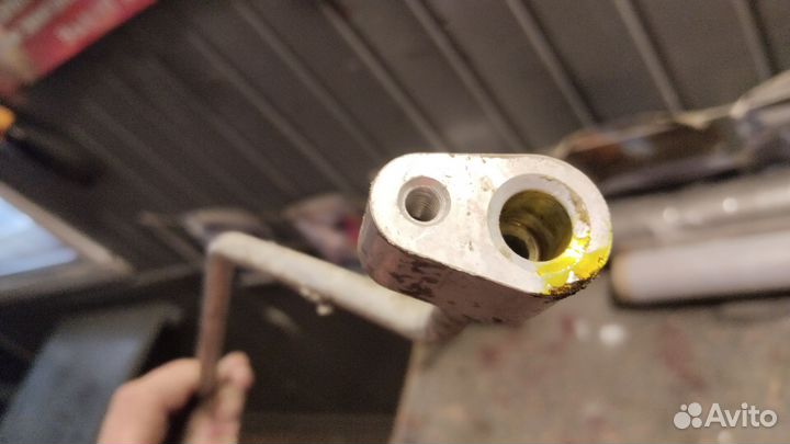 Трубка кондиционера Рено Дастер