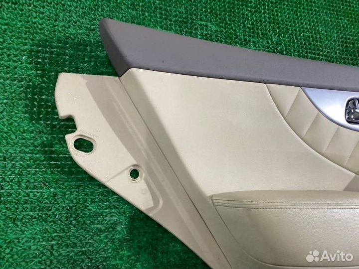 Обшивка двери лев. зад. Infiniti Fx35, Fx37, Fx50