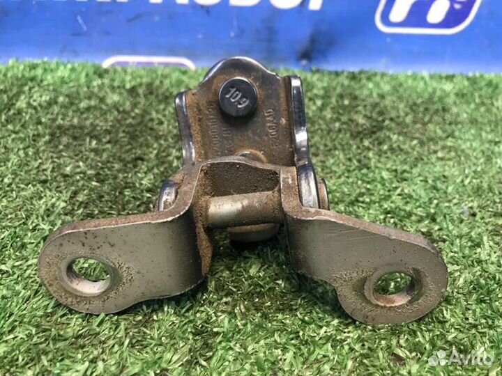 Петля двери задняя левая Vortex Tingo T11 1.8