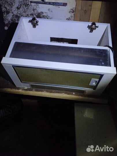 Вытяжка кухонная б/у, рабочий
