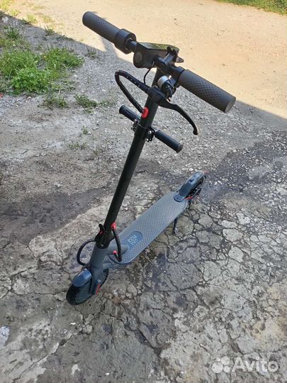 Самокат взрослый электрический бу