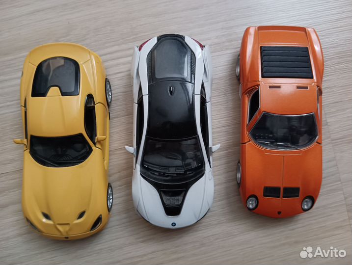 Коллекционные машинки bmwi8 Lamborghini str Viper