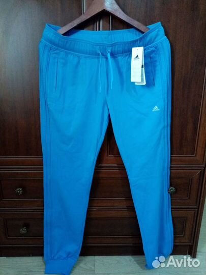 Спортивный костюм adidas