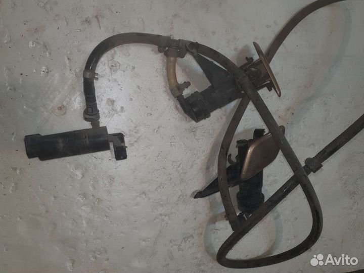 Форсунка омывателя фар nissan tiida